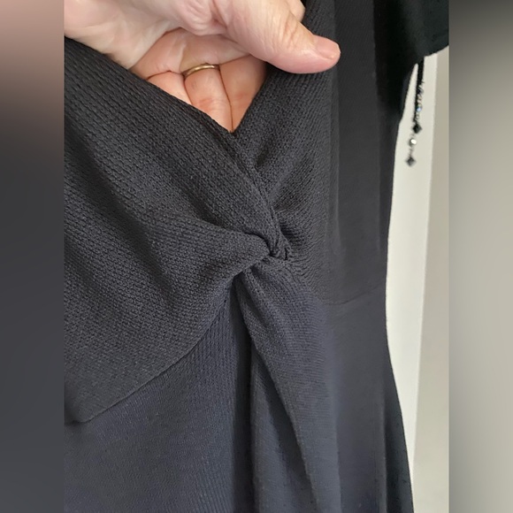 Christmas Holiday St. John Evening Black Cocktail Dress Beaded Sleeve Size 6 - Picture 2 of 10